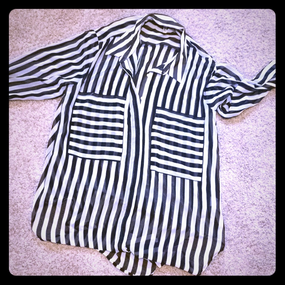 Striped button up with a collar
